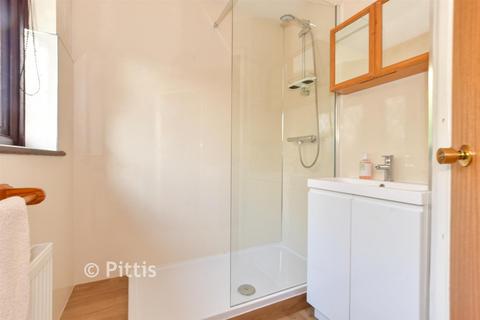 3 bedroom detached house for sale, Fieldfare Road, Newport PO30