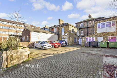 2 bedroom apartment for sale, Queen Anne Road, Maidstone, Kent