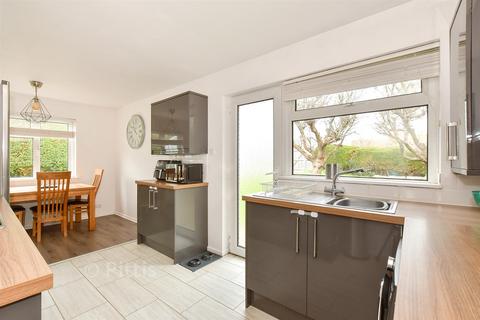3 bedroom detached bungalow for sale, Hinton Road, Newport, Isle of Wight