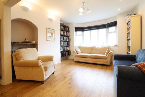 4 bedroom semi-detached house for sale, Edgware HA8