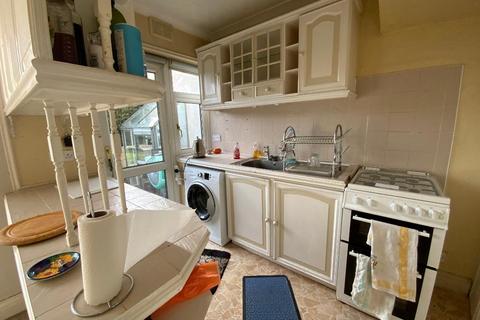 3 bedroom terraced house for sale, Elm Park, Hornchurch RM12