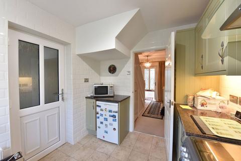 3 bedroom link detached house for sale, Stream Road, Kingswinford DY6