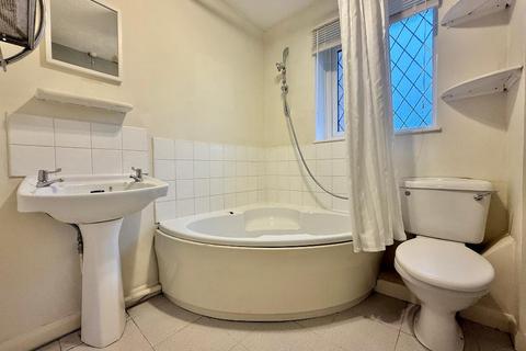 undefined, Malthouse Green, Wigmore, Luton, Bedfordshire, LU2 8SW