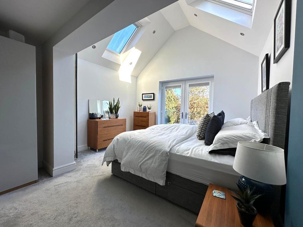 Principal bedroom