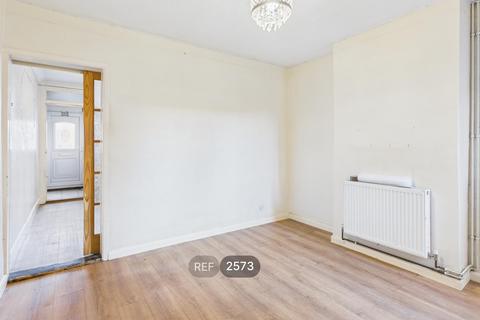 3 bedroom property to rent, Kemball Street, Ipswich, IP4 5EB