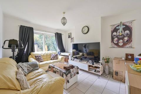 3 bedroom maisonette for sale, London Road, Morden, SM4