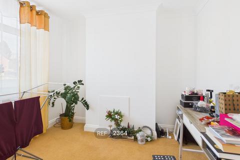 1 bedroom maisonette to rent, Henniker Road, Ipswich, IP1 5HF