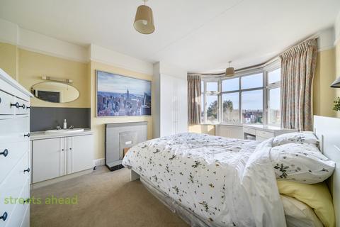 undefined, Pollards Hill East, London, SW16