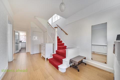 undefined, Pollards Hill East, London, SW16