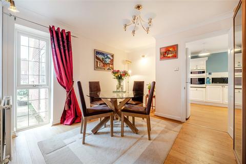 4 bedroom detached house for sale, Manse Gardens, Cheltenham, Gloucestershire