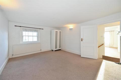 undefined, Tarrant Street, Arundel