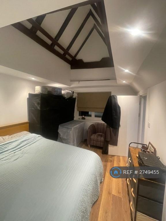 Flat 5 Bedroom
