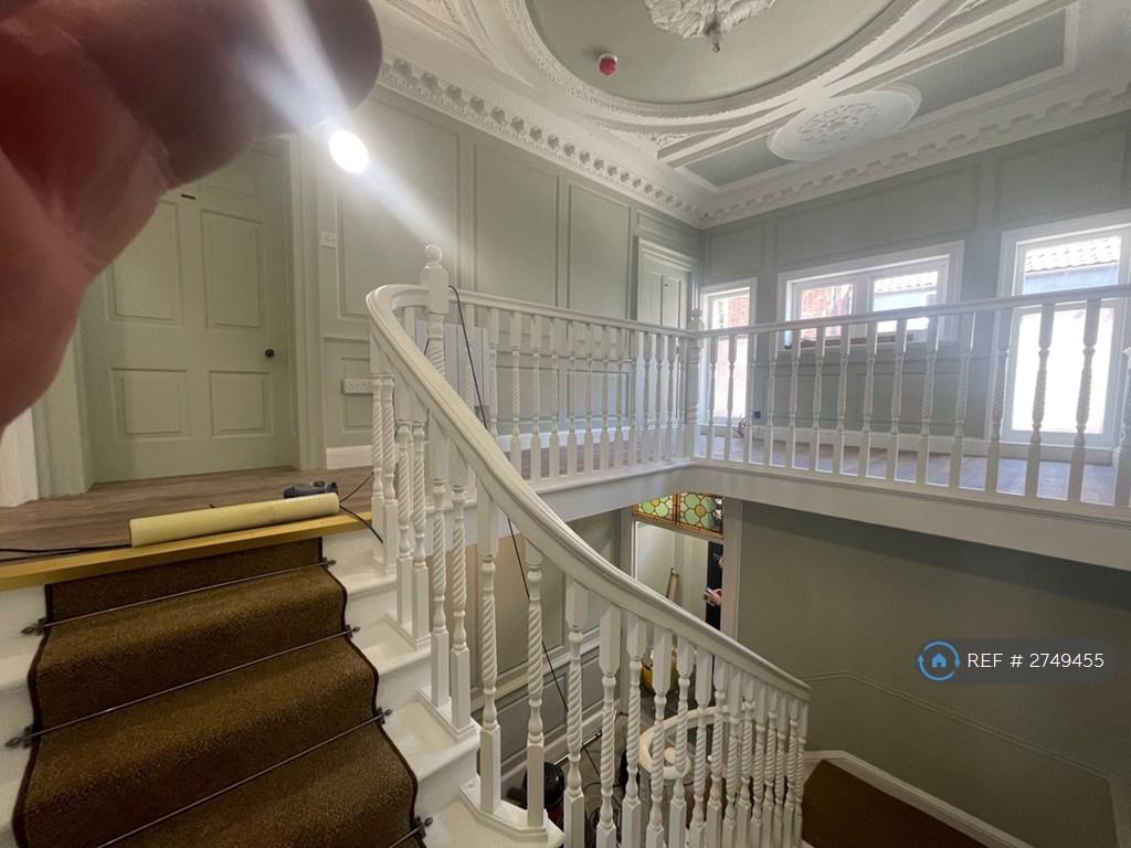 Ground To First Floor Stairs