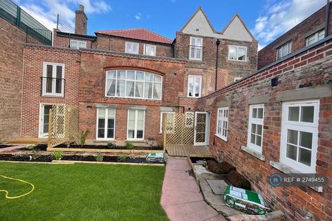 1 bedroom flat to rent, Silver Street, Gainsborough, DN21