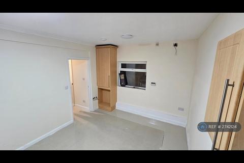 undefined, Eton Road, Hayes, UB3