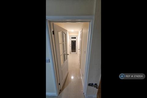 undefined, Eton Road, Hayes, UB3