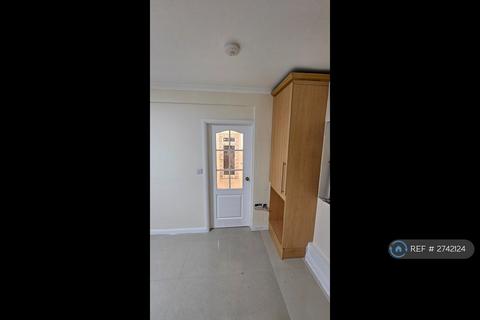 undefined, Eton Road, Hayes, UB3