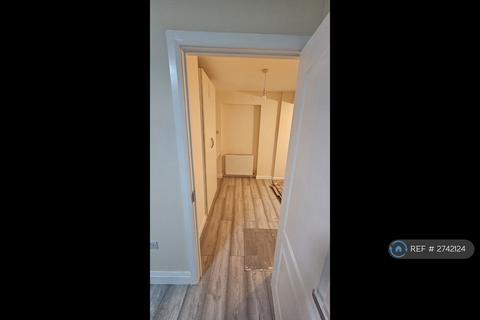 1 bedroom flat to rent, Eton Road, Hayes, UB3