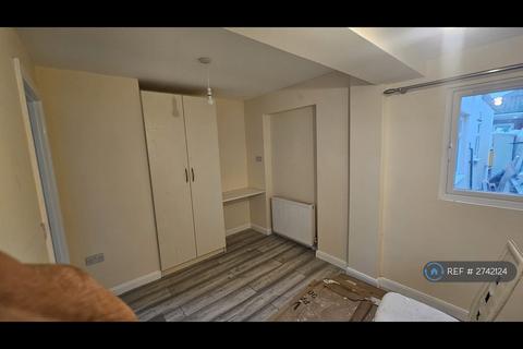 1 bedroom flat to rent, Eton Road, Hayes, UB3