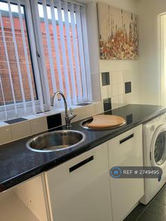 2 bedroom terraced house to rent, Wilson Grove, Liverpool, L19