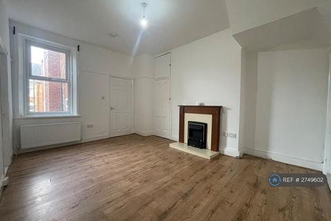 2 bedroom flat to rent, Ridley Street, Gateshead, NE8