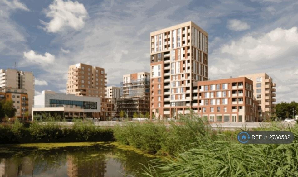 Southmere Lake &amp; Thamesmead Library