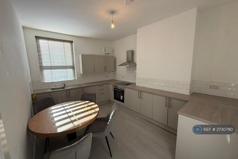 2 bedroom flat to rent, Victoria Street, Crewe, CW1