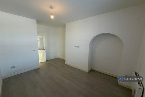 2 bedroom flat to rent, Victoria Street, Crewe, CW1