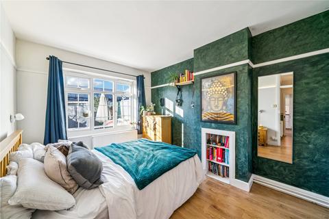 2 bedroom apartment for sale, Godley Road, SW18
