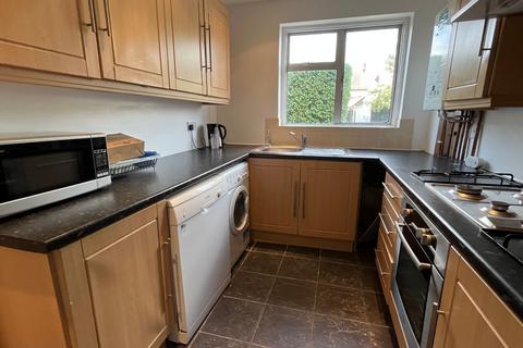 4 bedroom terraced house to rent, Princes Gardens, London