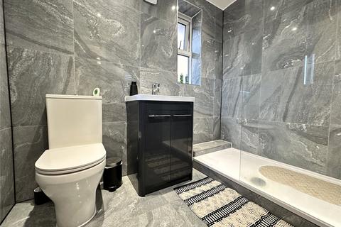 2 bedroom semi-detached house to rent, Iveson Drive, Leeds, West Yorkshire