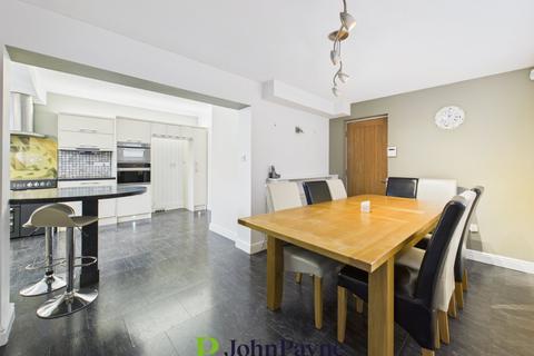 4 bedroom detached house for sale, Howes Lane, Finham, Coventry, CV3