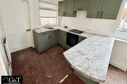 3 bedroom semi-detached house to rent, Belmont, Bromley, Brierley Hill