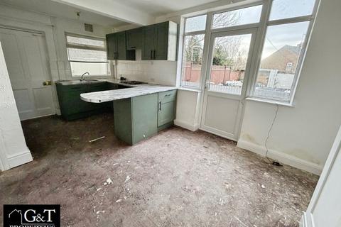 3 bedroom semi-detached house to rent, Belmont, Bromley, Brierley Hill