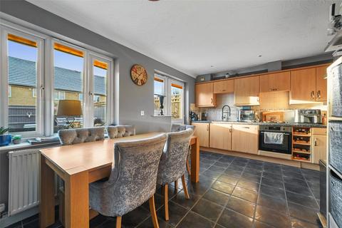 3 bedroom semi-detached house for sale, Maple Way, Great Dunmow, Essex, CM6