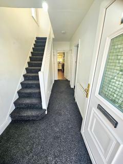 3 bedroom semi-detached house to rent, Delacourt Road, Fallowfield