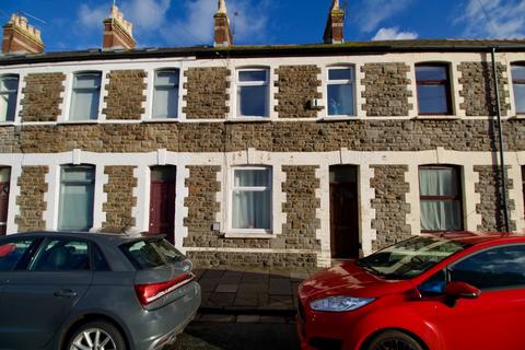 5 bedroom terraced house to rent, Thesiger Street, Cardiff