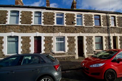 5 bedroom terraced house to rent, Thesiger Street, Cardiff