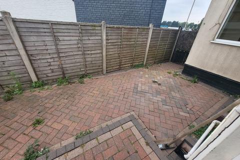 2 bedroom detached house to rent, Brierley Hill DY5