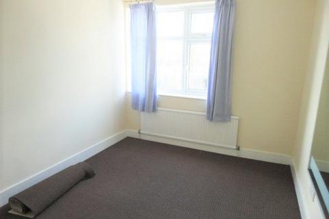 undefined, Hanworth Road, Hounslow, TW4