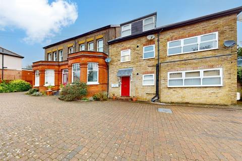 2 bedroom flat to rent, EN5