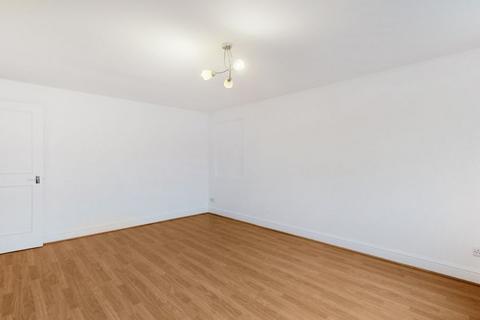 2 bedroom flat to rent, EN5