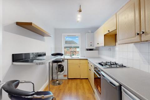 2 bedroom flat to rent, EN5