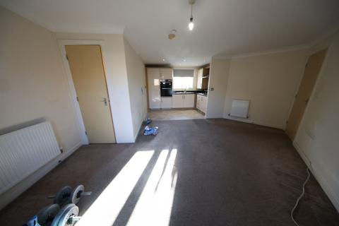 2 bedroom maisonette to rent, Abbey Path, Laindon