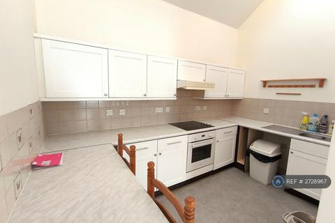 1 bedroom terraced house to rent, Elgar Close, London, E13
