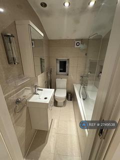 1 bedroom in a house share to rent, Springfield Road, London, N11