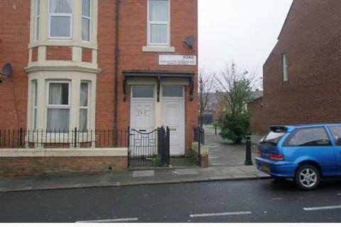2 bedroom flat to rent, Fairholm Road, Newcastle upon Tyne, NE4 8AS