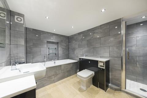 2 bedroom flat to rent, Latchmere Road, SW11