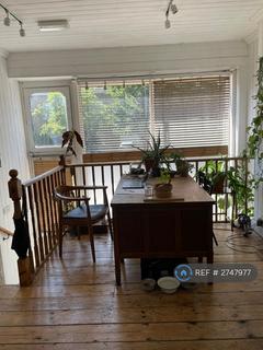 1 bedroom maisonette to rent, Camberwell New Road, London, SE5