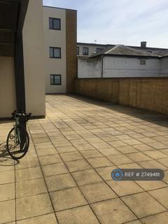 2 bedroom flat to rent, Wilmot House, London, SE11